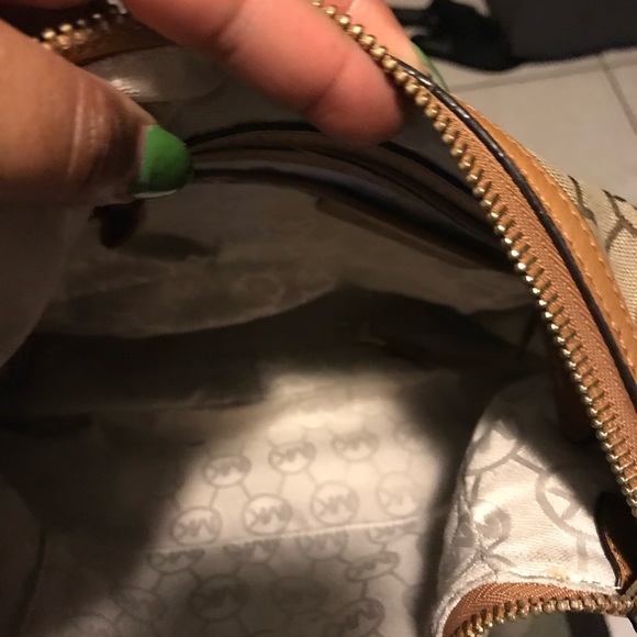 MK Bag - Picture 4 of 6